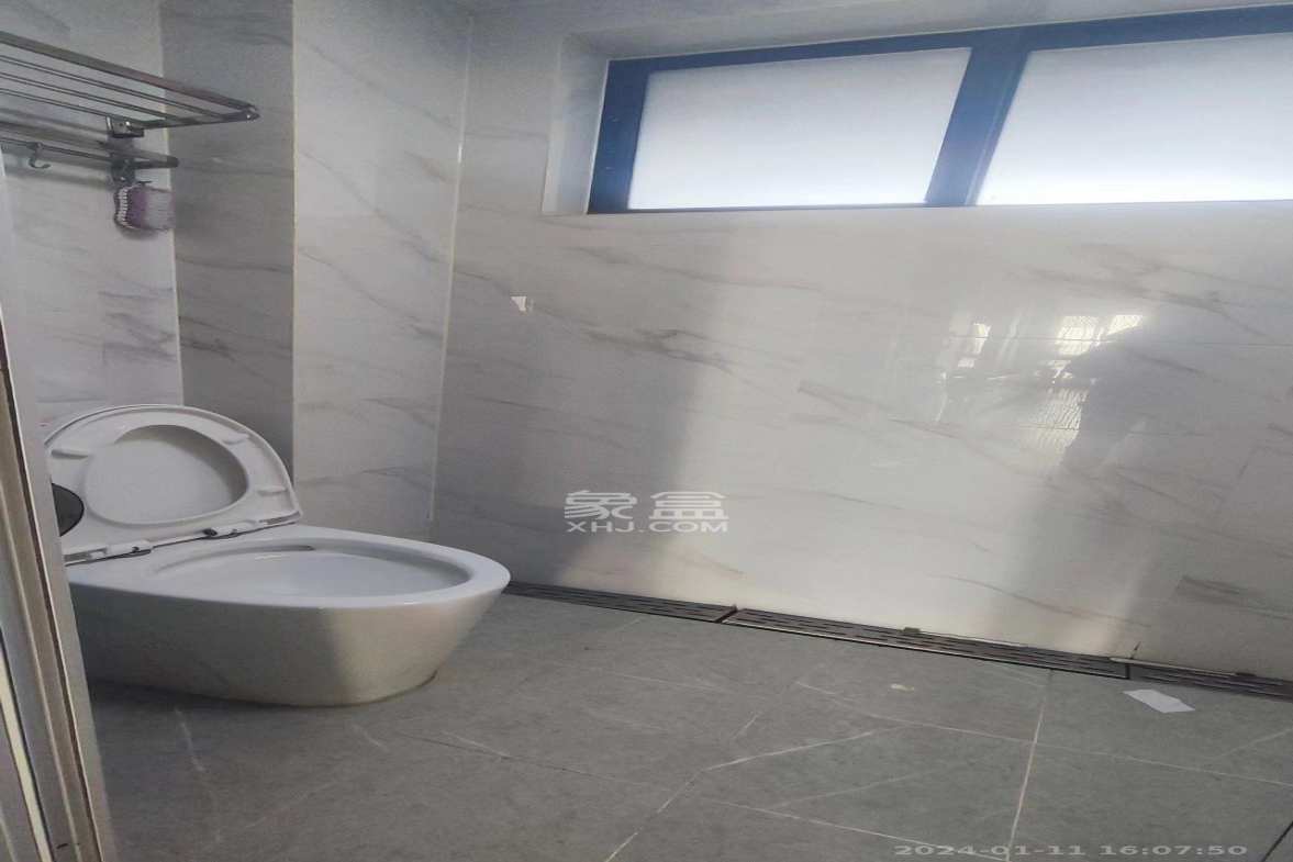 保利城(中航城国际社区、郡原美村)  3室2厅1卫    2500.0元/月 保利城(中航城国际社区、郡原美村)  3室2厅1卫    2500.0元/月室内图