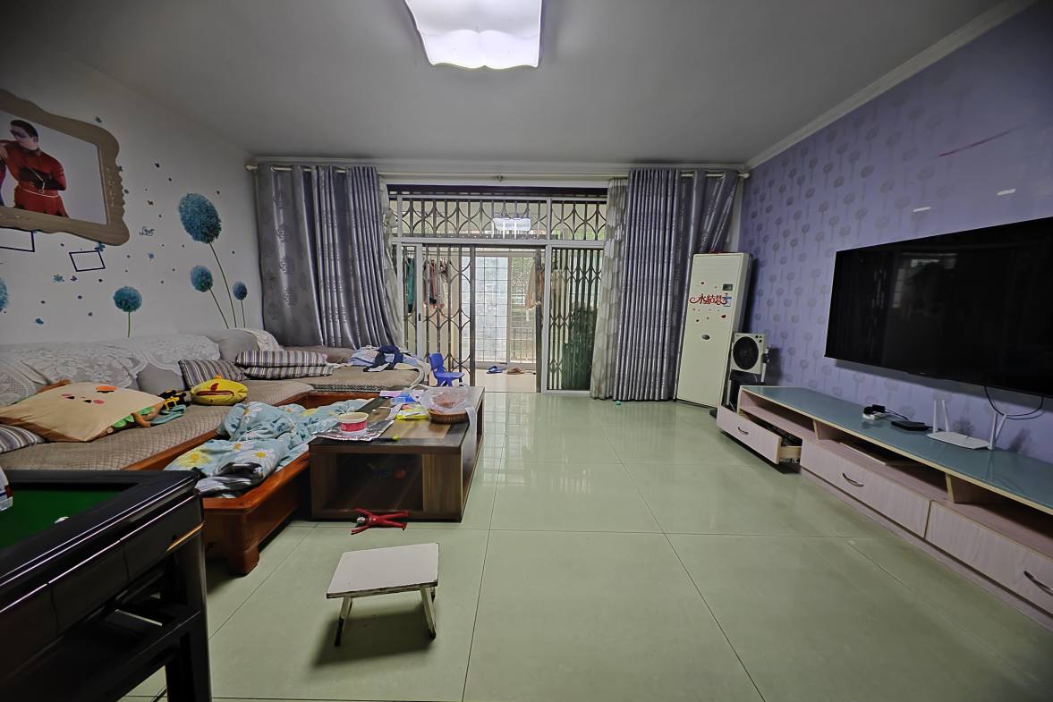 丽景雅苑  4室2厅2卫   83.00万室内图