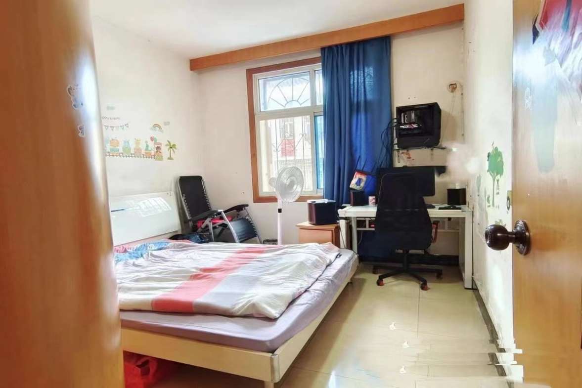 仙人阁  2室1厅1卫    29.8万 仙人阁  2室1厅1卫    29.8万客厅