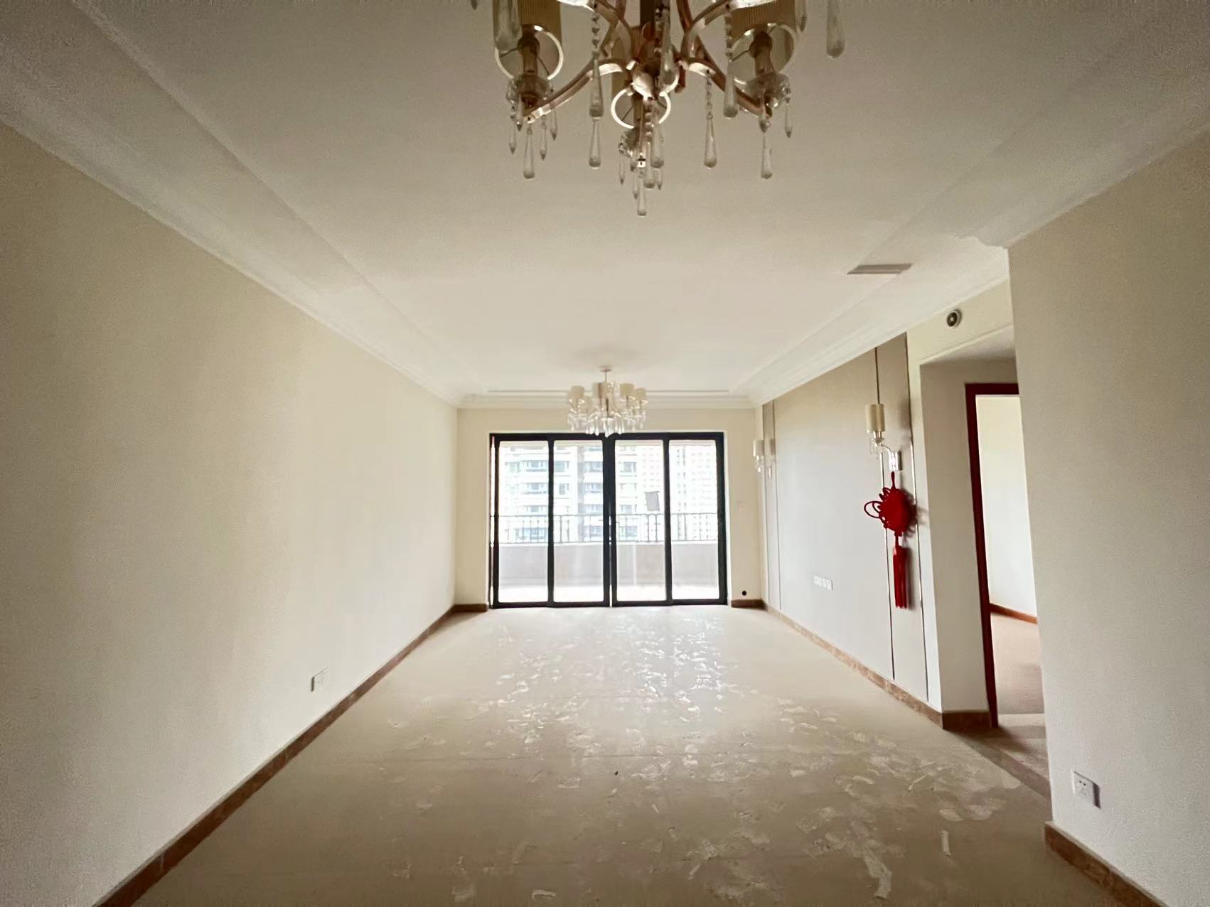 恒大未来城  4室2厅2卫   95.00万