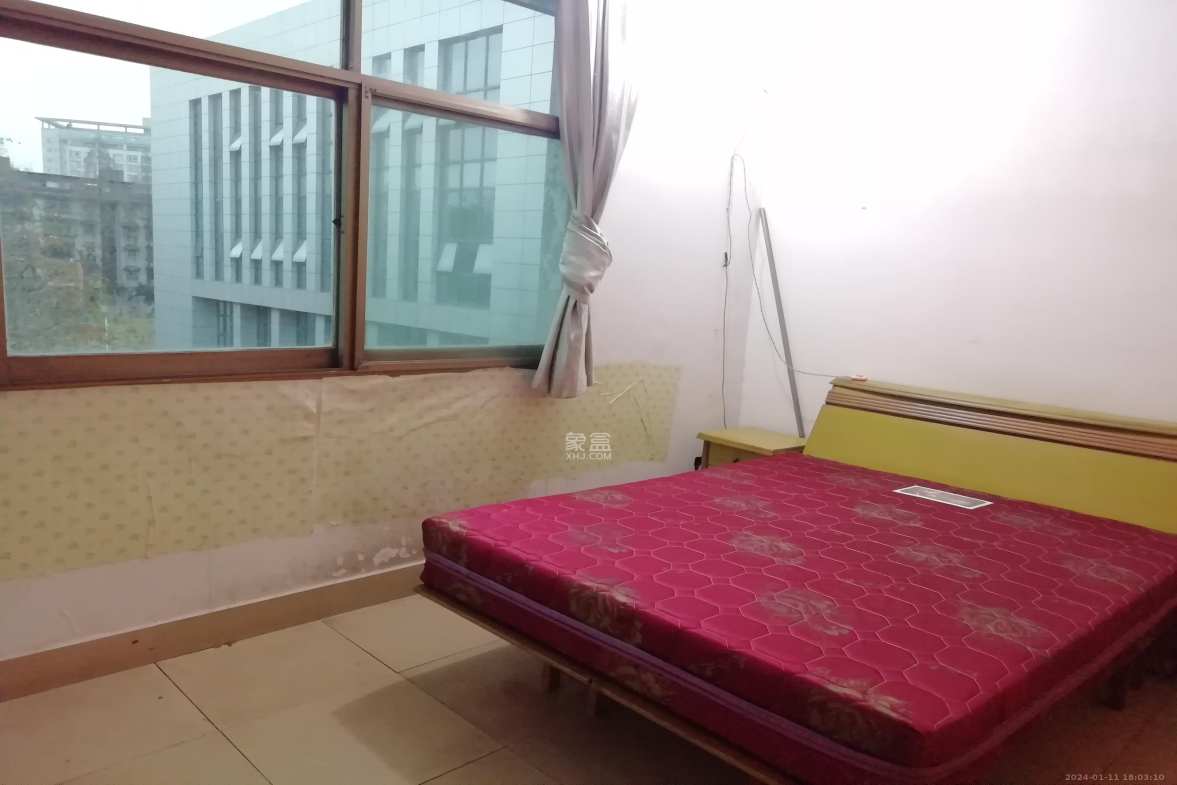 林科大教师单位房  3室2厅1卫   1800.00元/月室内图