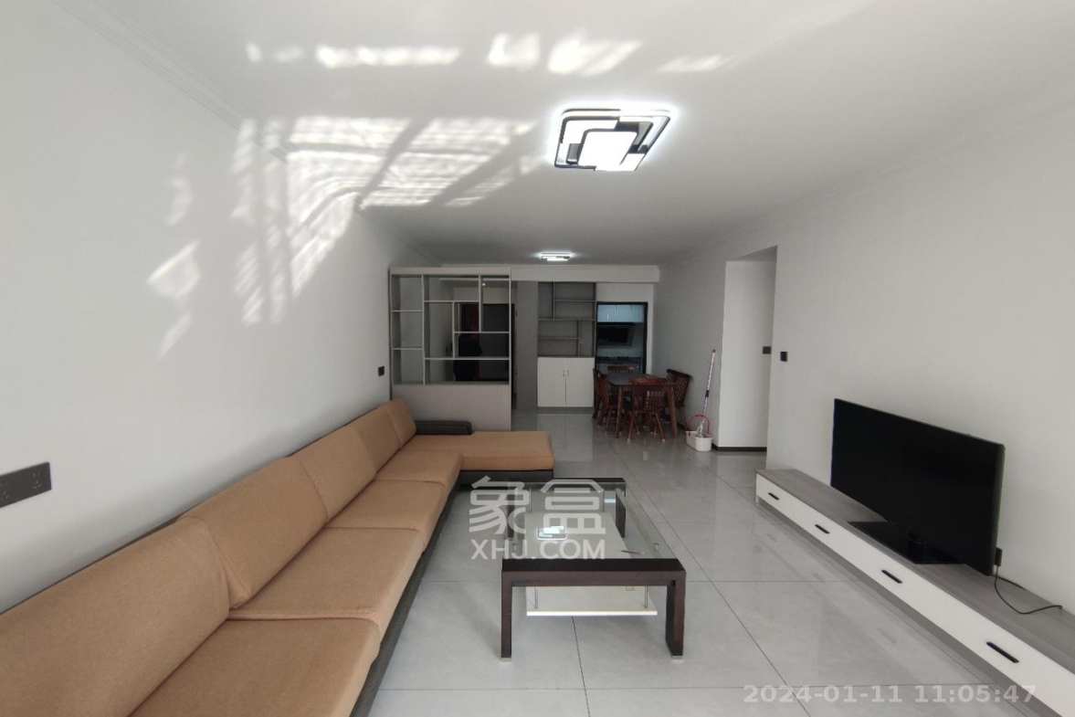 真人桥家园二期  3室2厅2卫    2600.0元/月室内图1