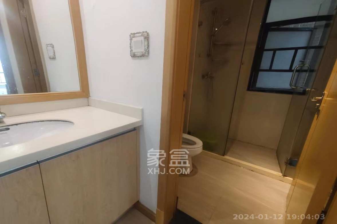 中海国际四期  3室2厅1卫    2200.0元/月室内图