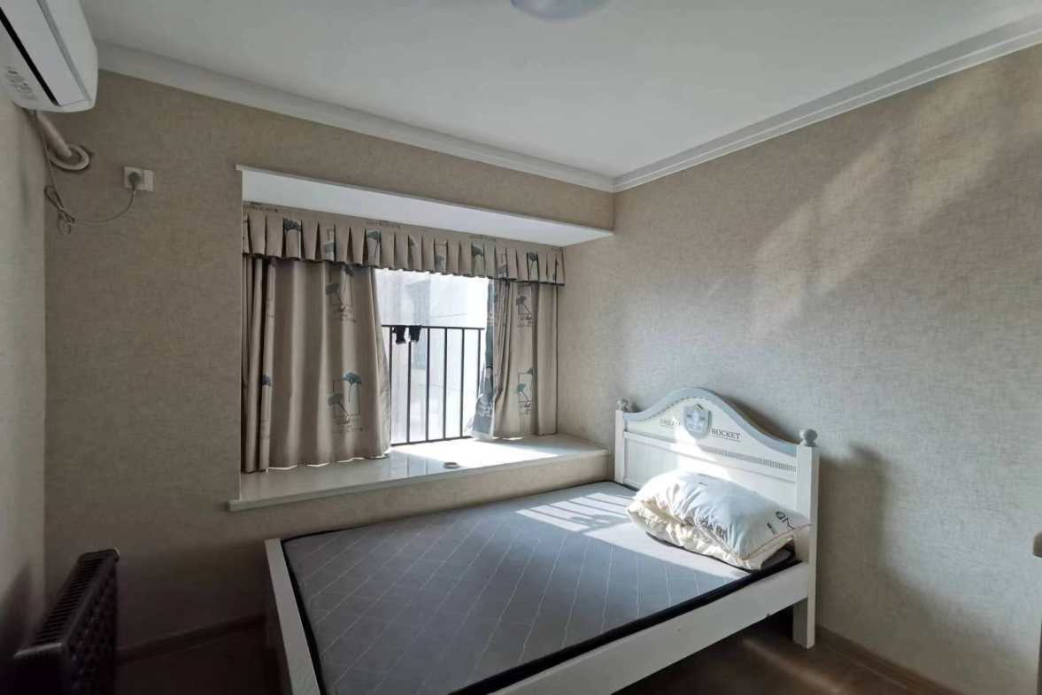 美的梧桐庄园  3室2厅1卫    2200.0元/月 美的梧桐庄园  3室2厅1卫    2200.0元/月室内图