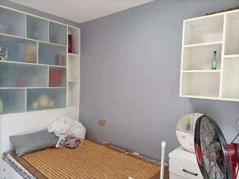 金泉小区 3室2厅2卫 68.8万 金泉小区 3室2厅2卫 68.8万客厅