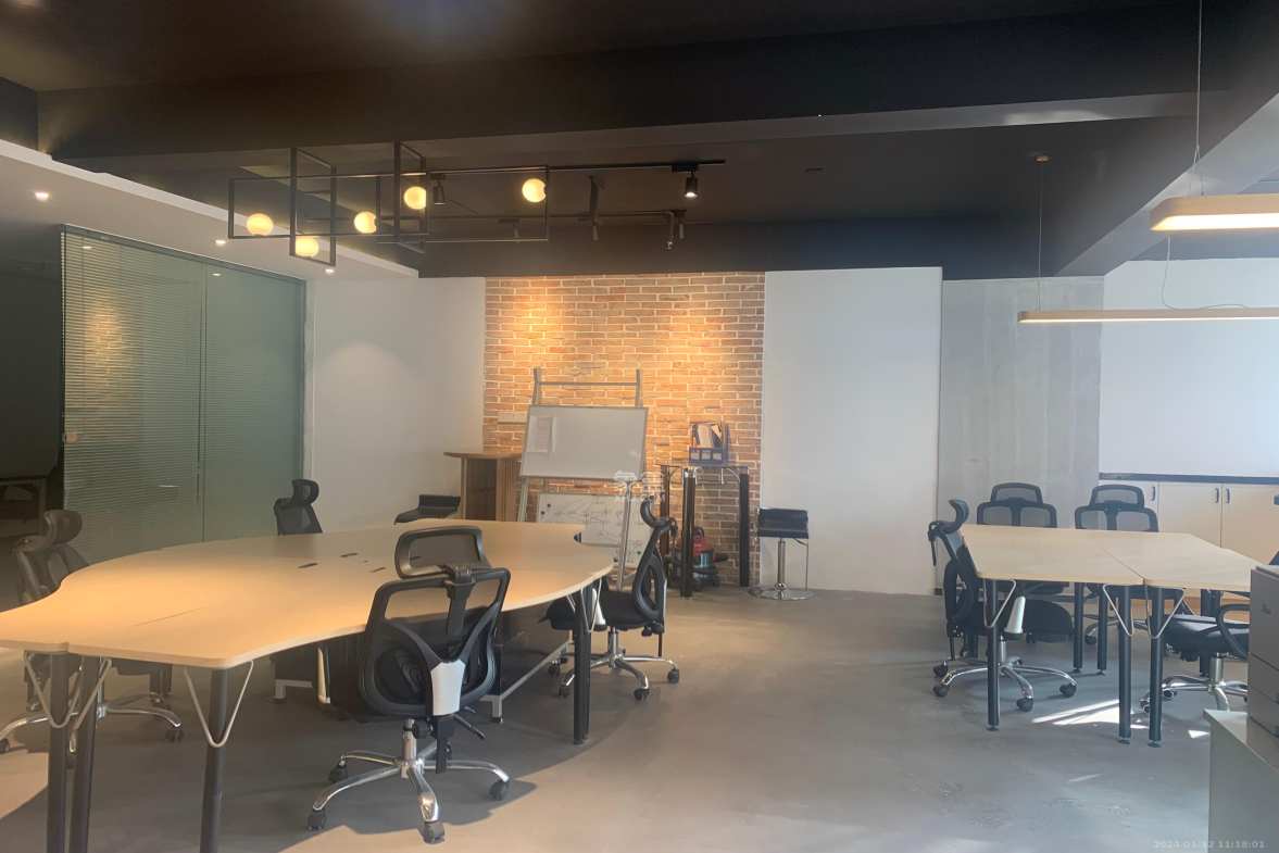 湘域中央 4室2厅0卫 15000.0元/月 湘域中央 4室2厅0卫 15000.0元/月室内图