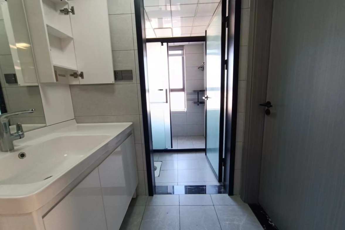 恒源玖章 4室2厅2卫 2800.0元/月 恒源玖章 4室2厅2卫 2800.0元/月室内图