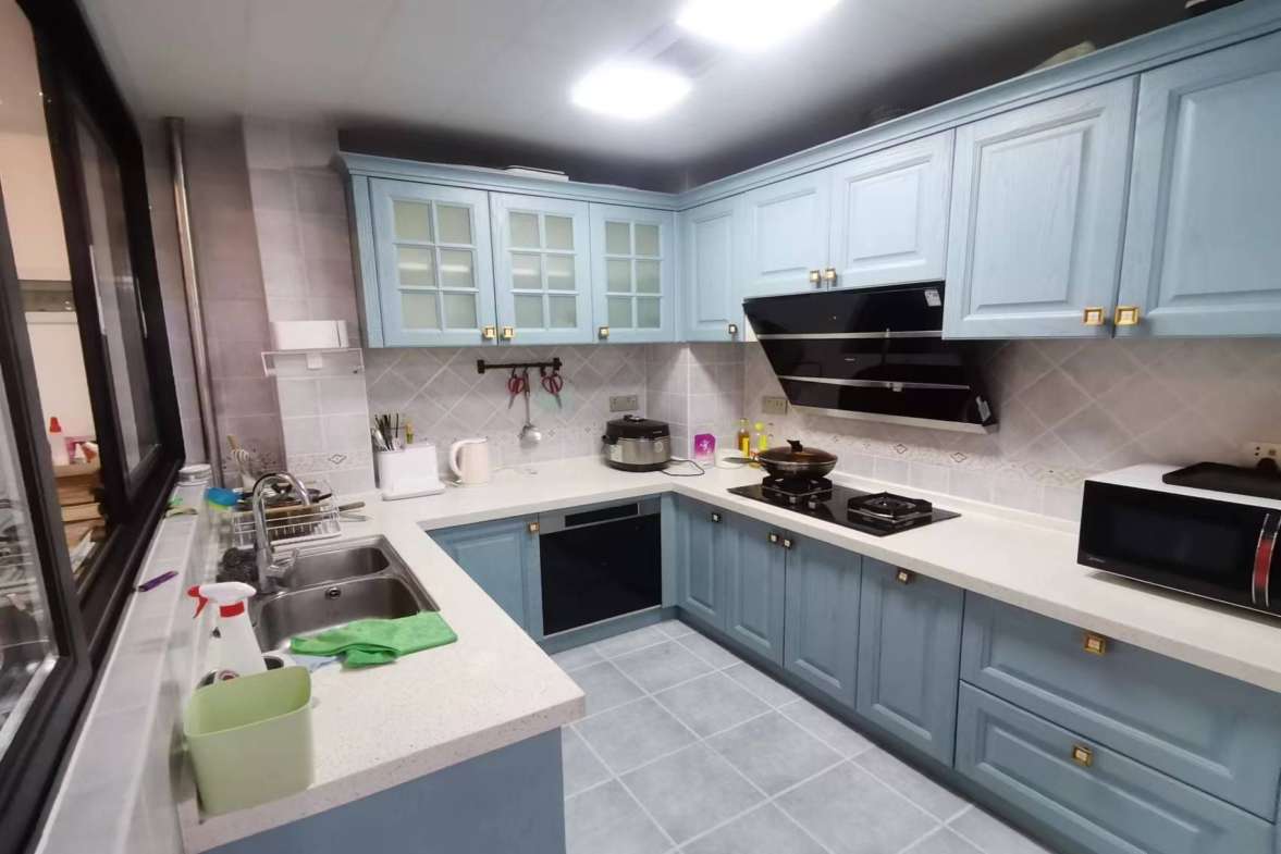 兴质苑住宅小区  4室2厅2卫    116.0万室内图1