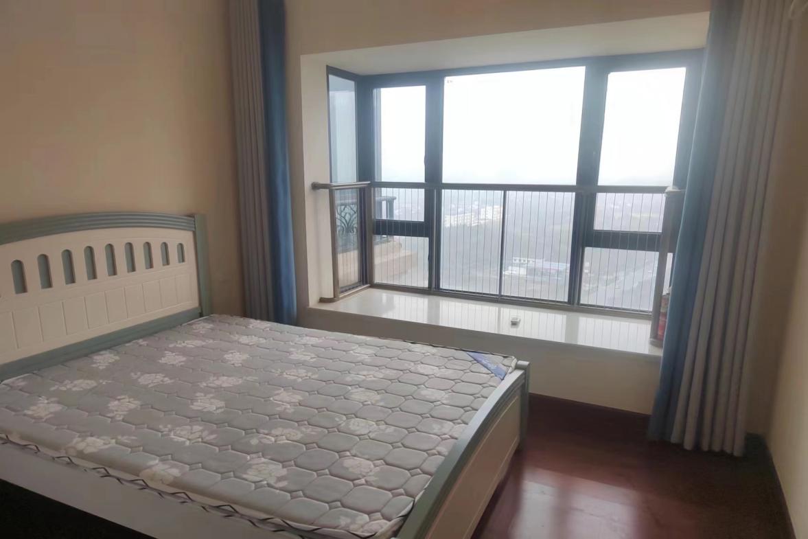 恒大绿洲  3室2厅2卫    1800.0元/月 恒大绿洲  3室2厅2卫    1800.0元/月室内图