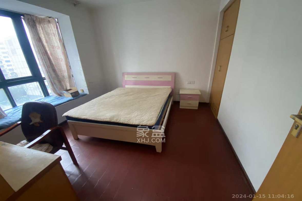 浏阳河畔家园  3室2厅2卫    2500.0元/月室内图