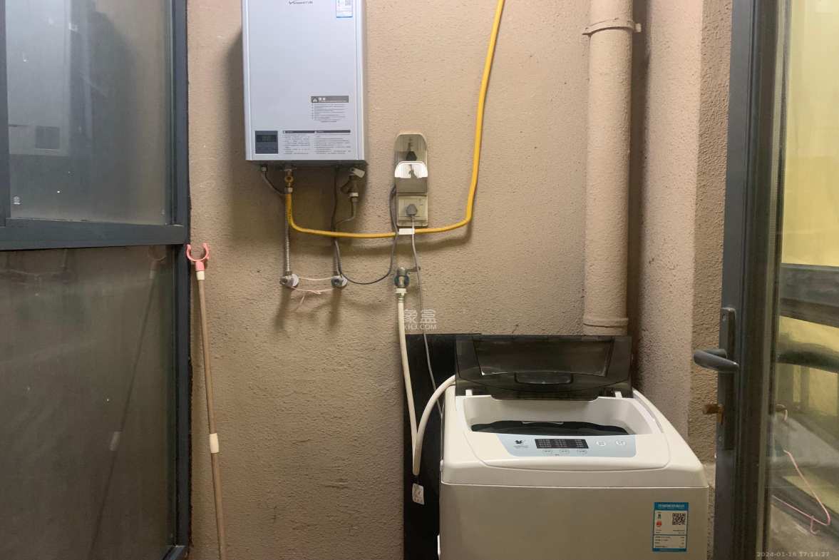 恒大江湾  4室2厅2卫    2800.0元/月室内图