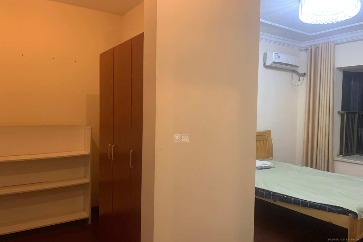 恒大江湾  4室2厅2卫    2800.0元/月室内图