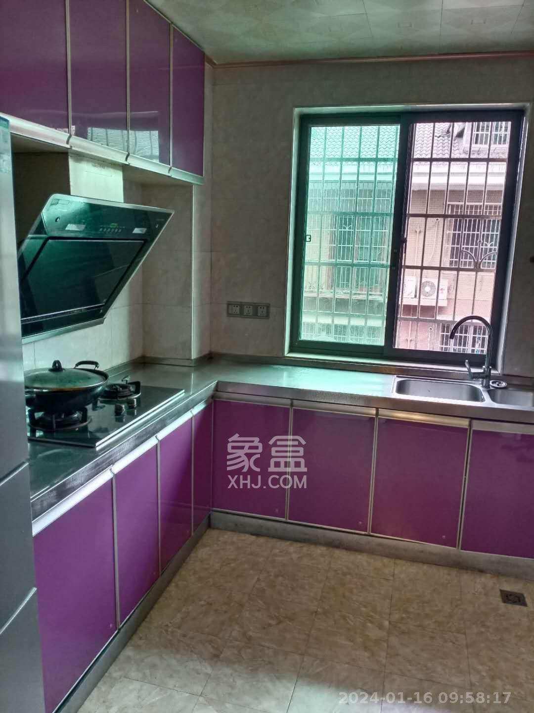 大桥四区  3室2厅2卫    2300.0元/月室内图