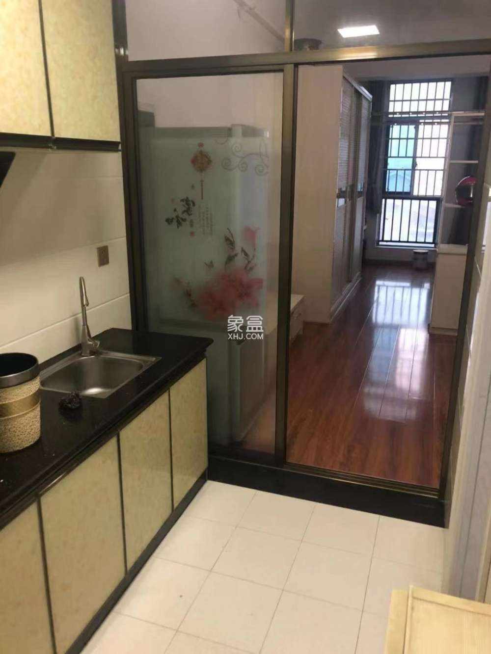 鸿星新天地 1室1厅1卫 1200.0元/月 鸿星新天地 1室1厅1卫 1200.0元/月室内图