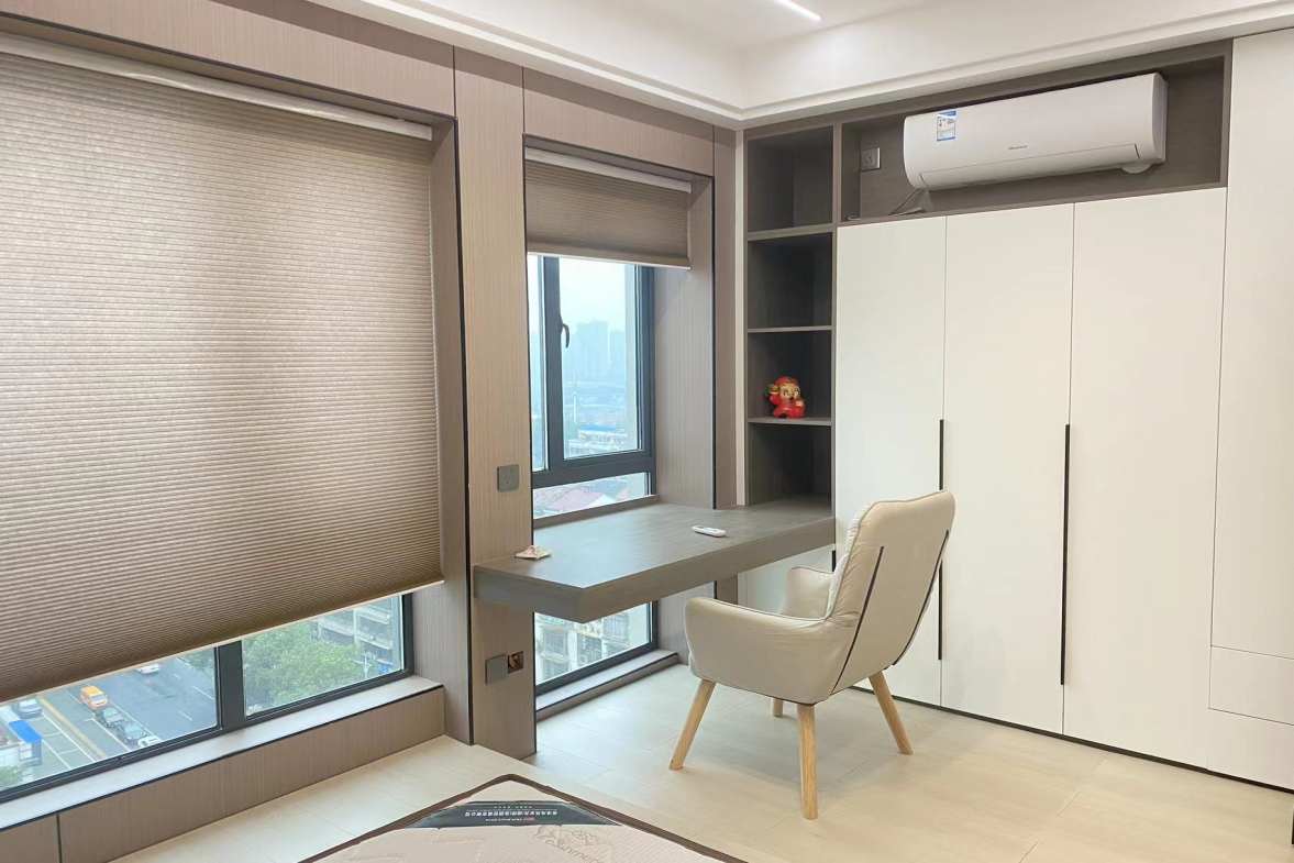 芷兰公馆西区  2室1厅1卫    1800.0元/月 芷兰公馆西区  2室1厅1卫    1800.0元/月室内图