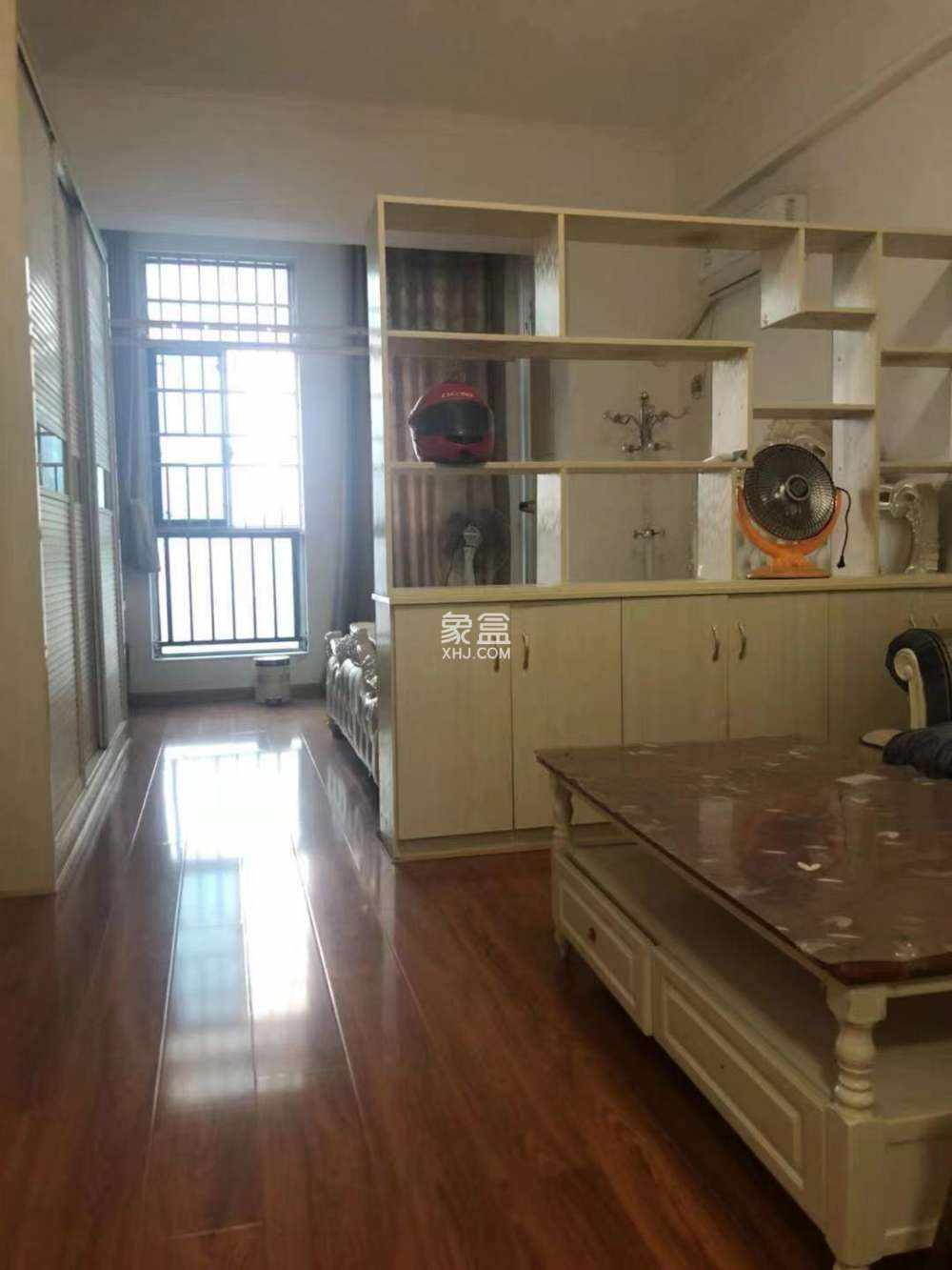 鸿星新天地 1室1厅1卫 1200.0元/月 鸿星新天地 1室1厅1卫 1200.0元/月室内图