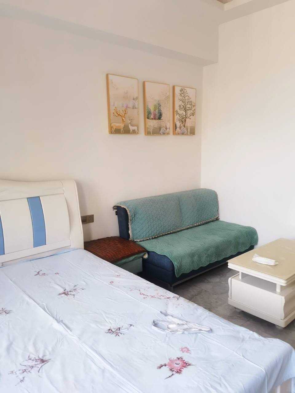 云顶上品  1室1厅1卫   1200.00元/月室内图