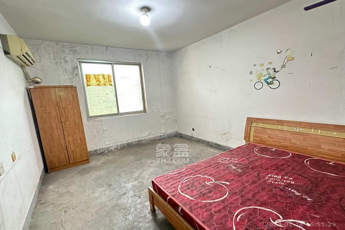 中南汽车世界  2室2厅1卫    700.0元/月室内图