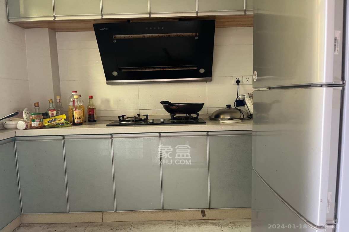 富基世纪公园  3室2厅2卫    1700.0元/月室内图