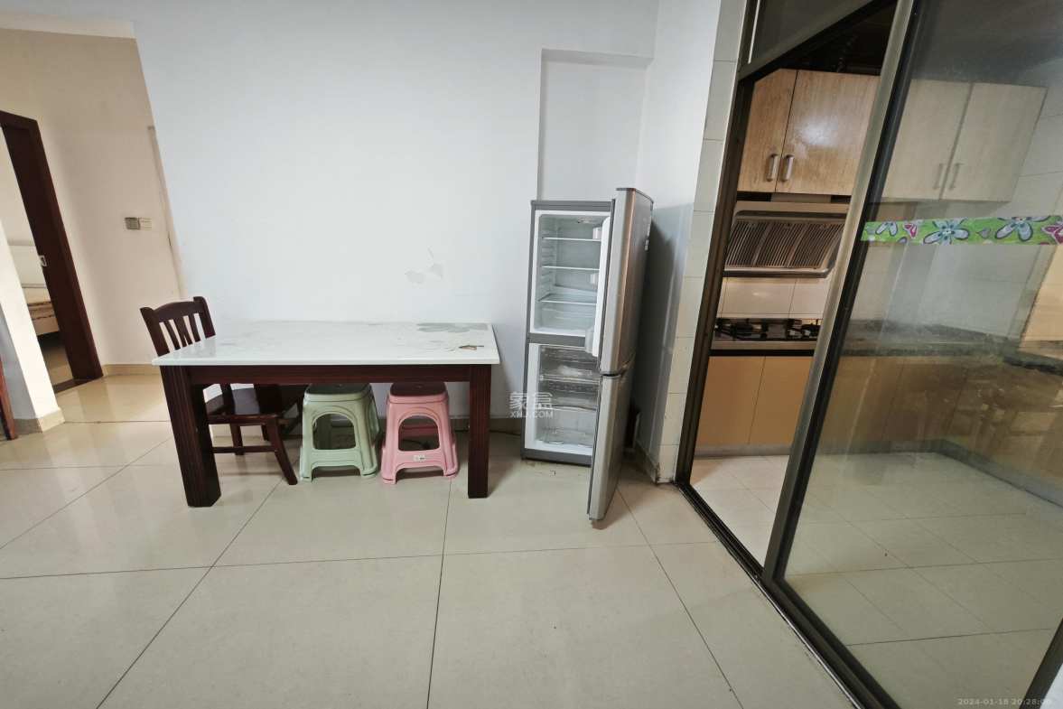 摩天一号  1室0厅0卫   2200.00元/月室内图