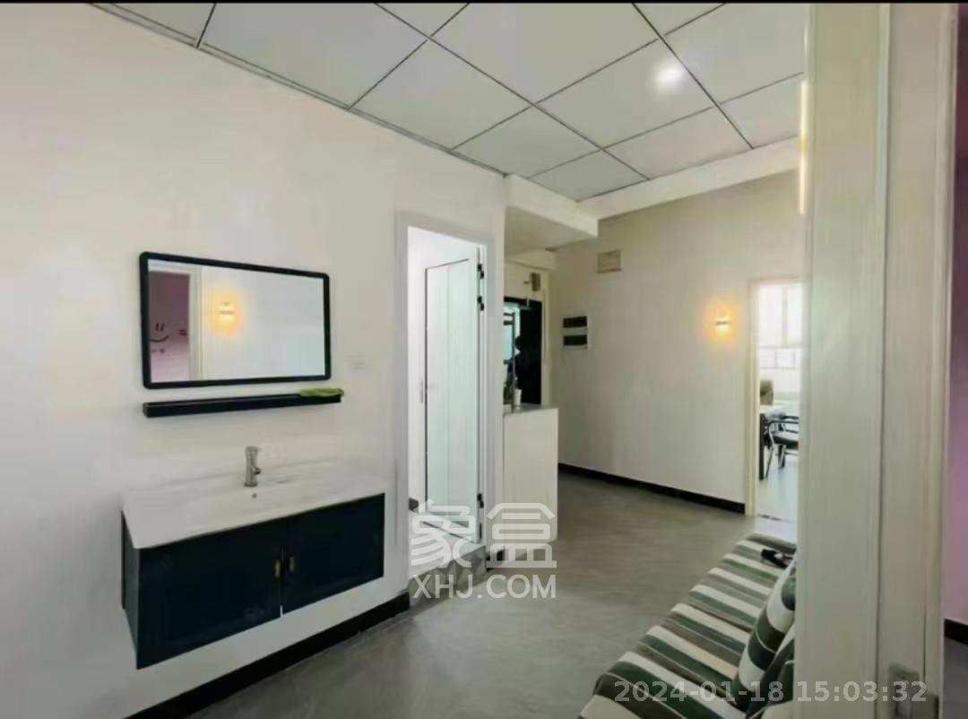 影珠山大厦 7室1厅1卫 2700.0元/月 影珠山大厦 7室1厅1卫 2700.0元/月室内图