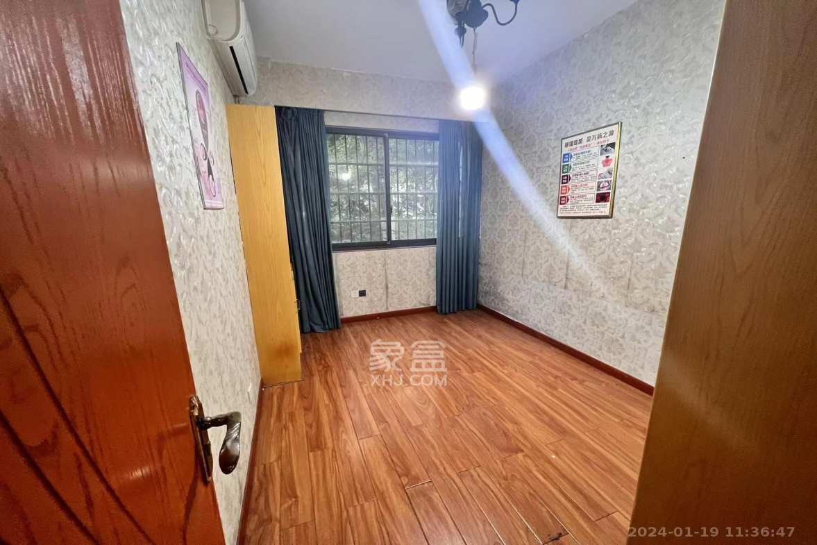 云栖谷 4室2厅2卫 2400.0元/月 云栖谷 4室2厅2卫 2400.0元/月室内图