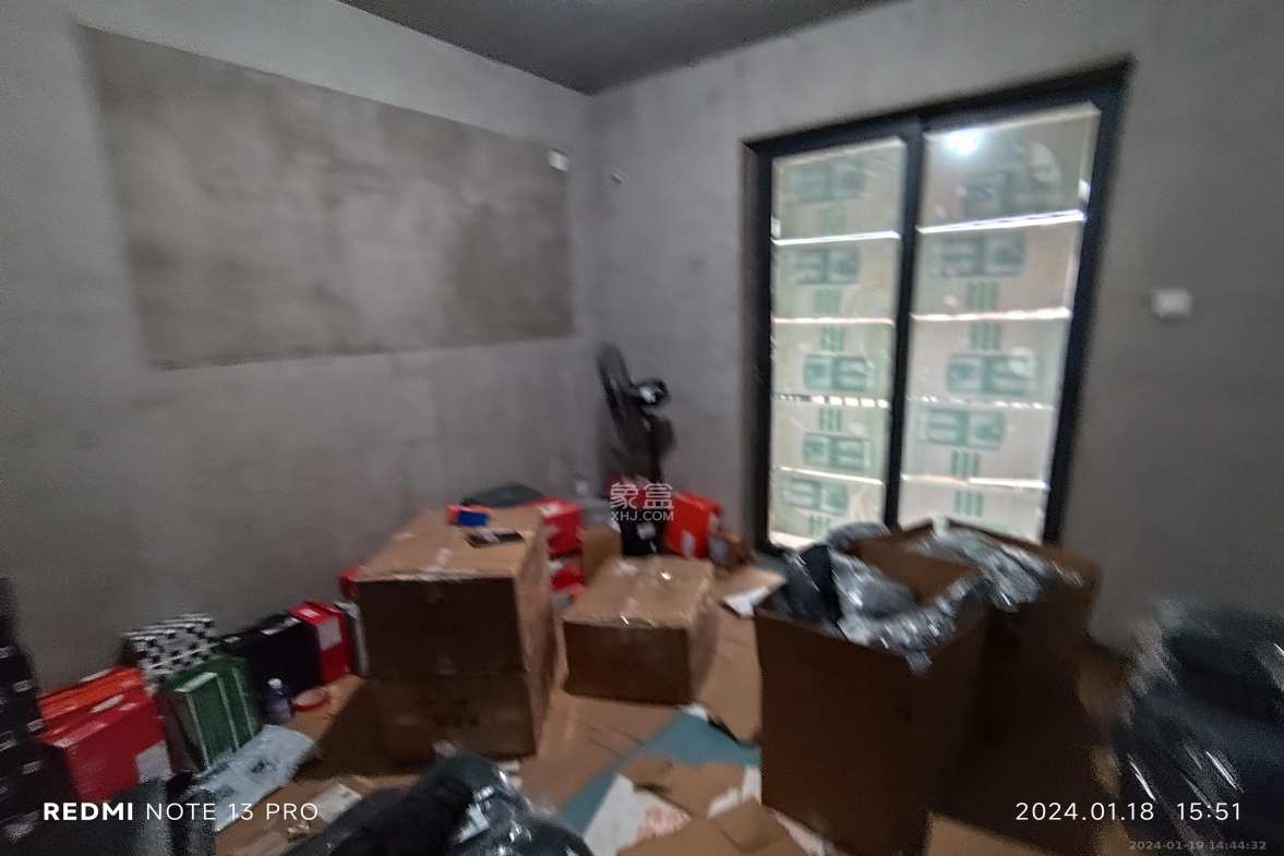 中建嘉和城  4室1厅2卫   1100.00元/月室内图