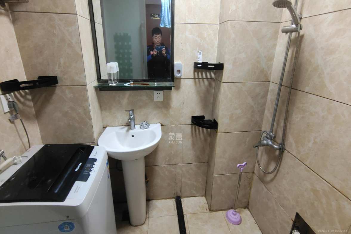 佐佑大厦  1室1厅1卫    1100.0元/月室内图