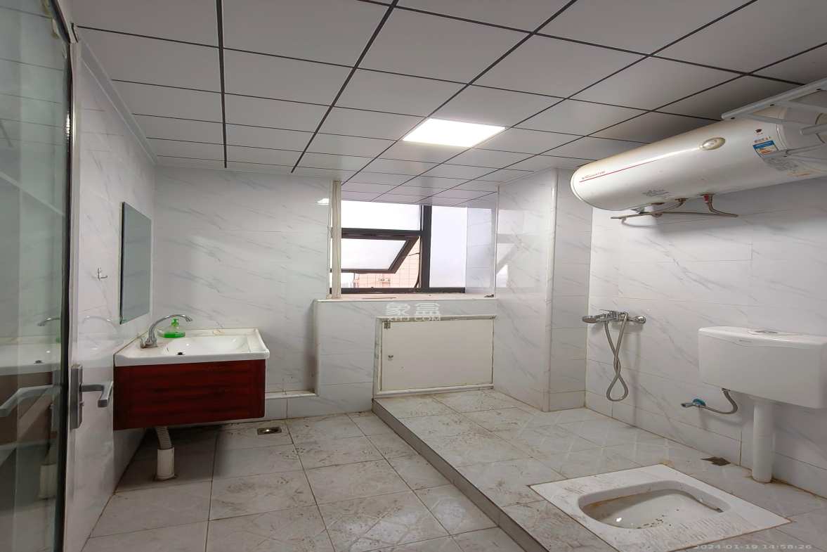 和悦城(蟠龙景苑) 1室1厅1卫 3000.0元/月 和悦城(蟠龙景苑) 1室1厅1卫 3000.0元/月室内图