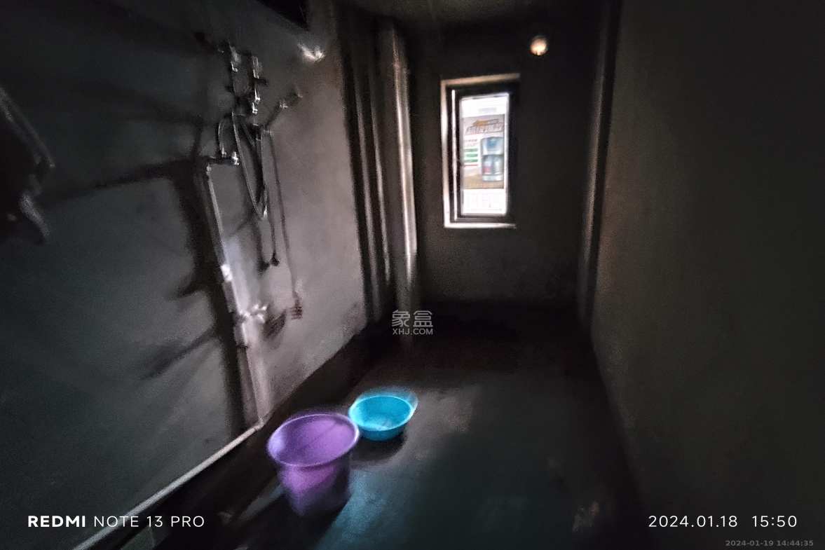 中建嘉和城  4室1厅2卫   1100.00元/月室内图