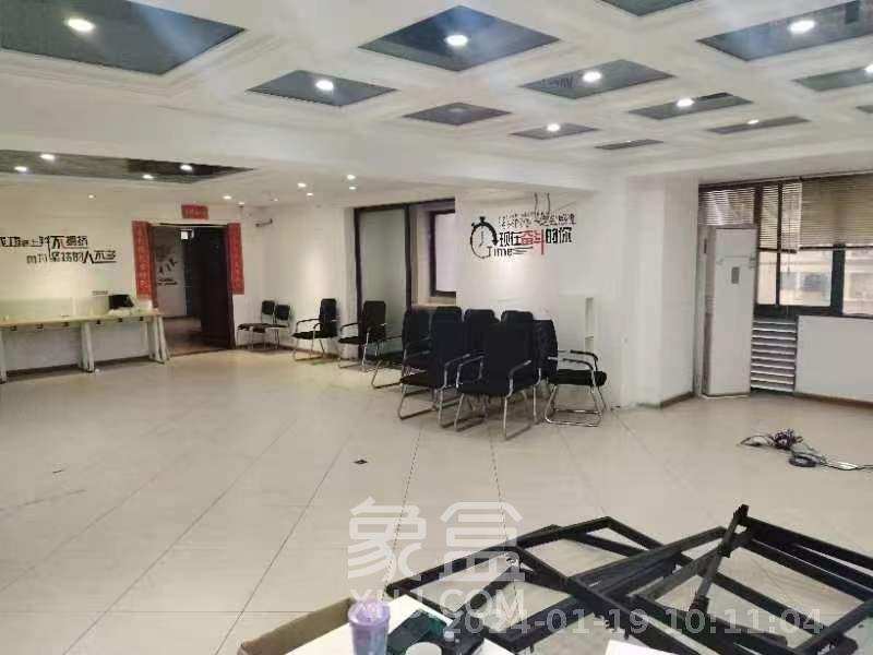 东方芙蓉 5室2厅2卫 10000.0元/月 东方芙蓉 5室2厅2卫 10000.0元/月室内图