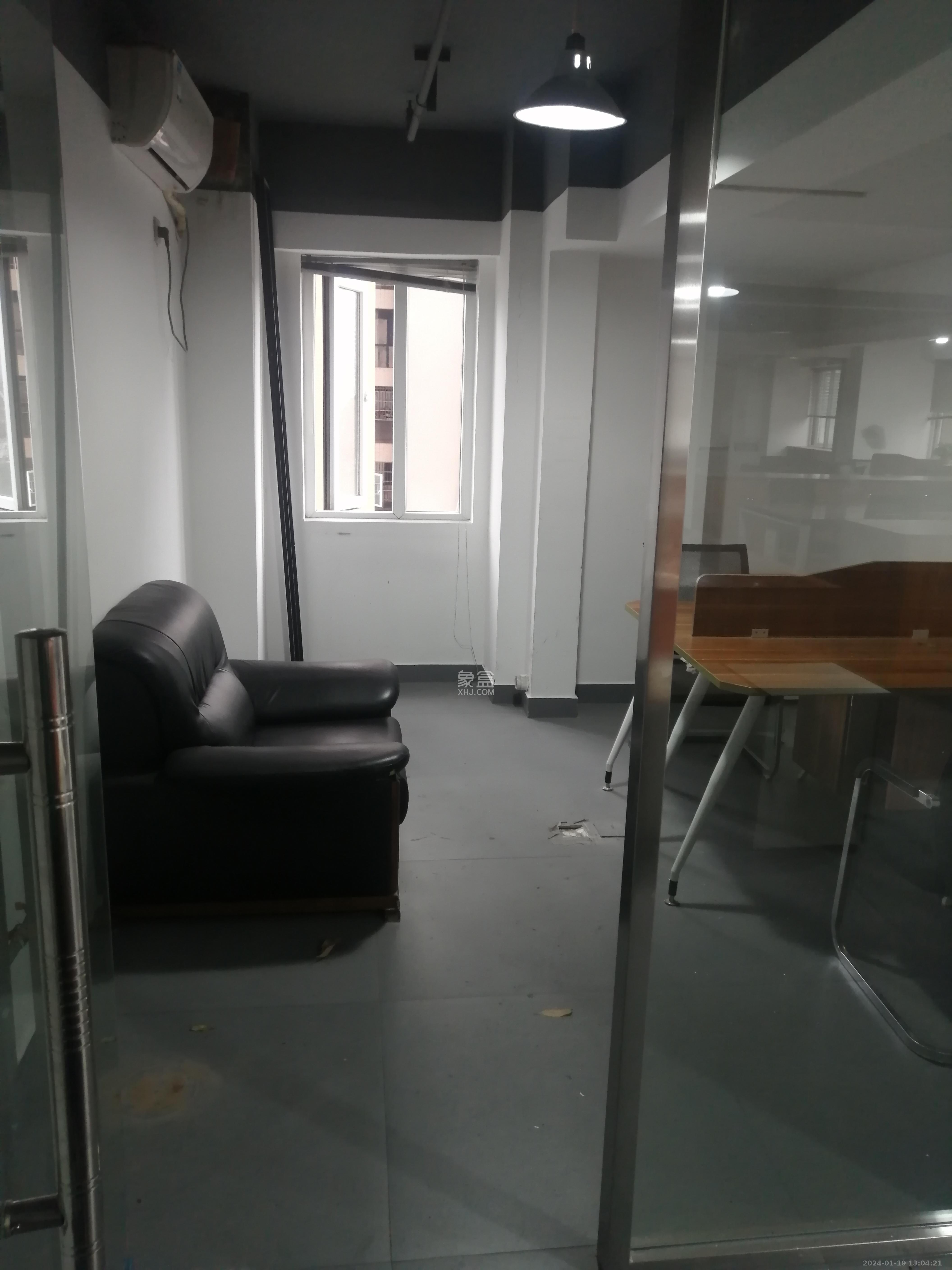 长城雅苑   44.84㎡      9600.0元/月室内图