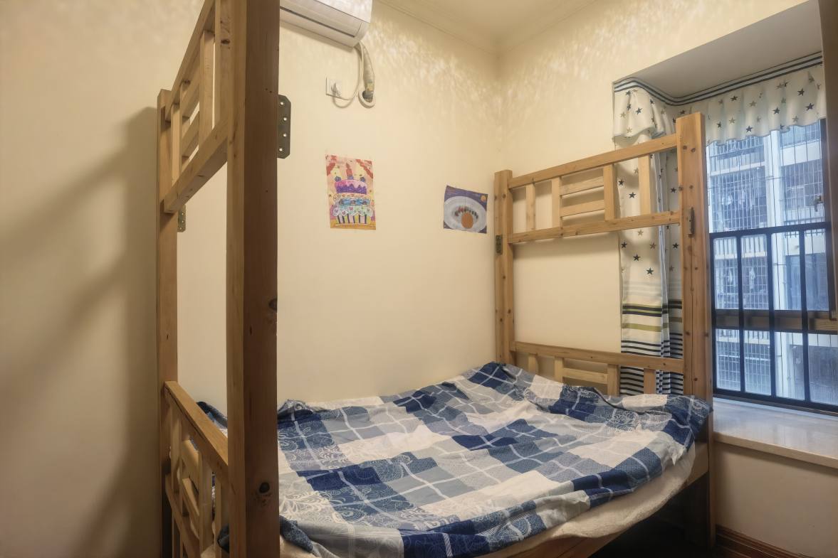 碧桂园  3室2厅1卫   1500.00元/月室内图