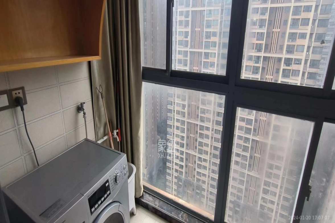 月畔湾  2室2厅1卫    2500.0元/月室内图