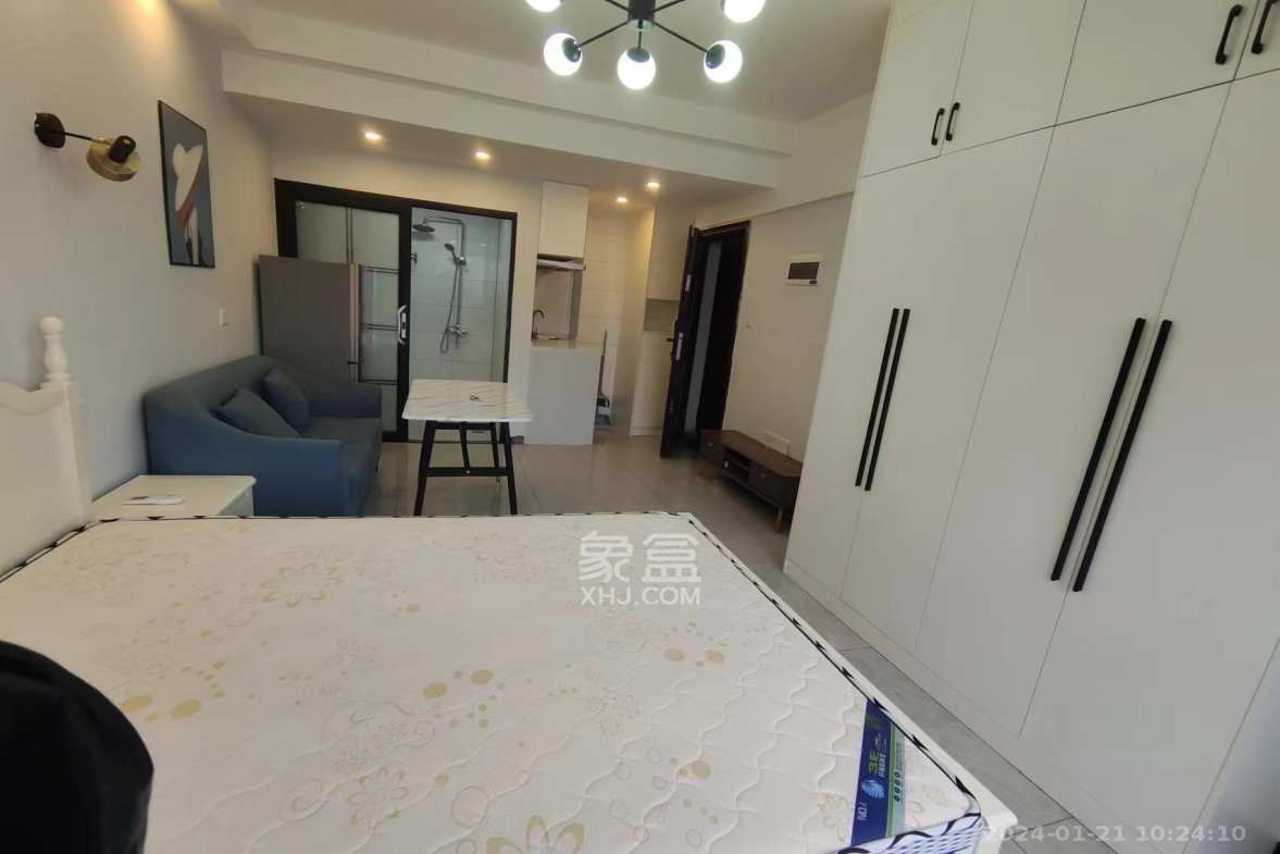 合能枫丹丽舍(柏悦名苑) 1室1厅1卫 1300.0元/月 合能枫丹丽舍(柏悦名苑) 1室1厅1卫 1300.0元/月室内图