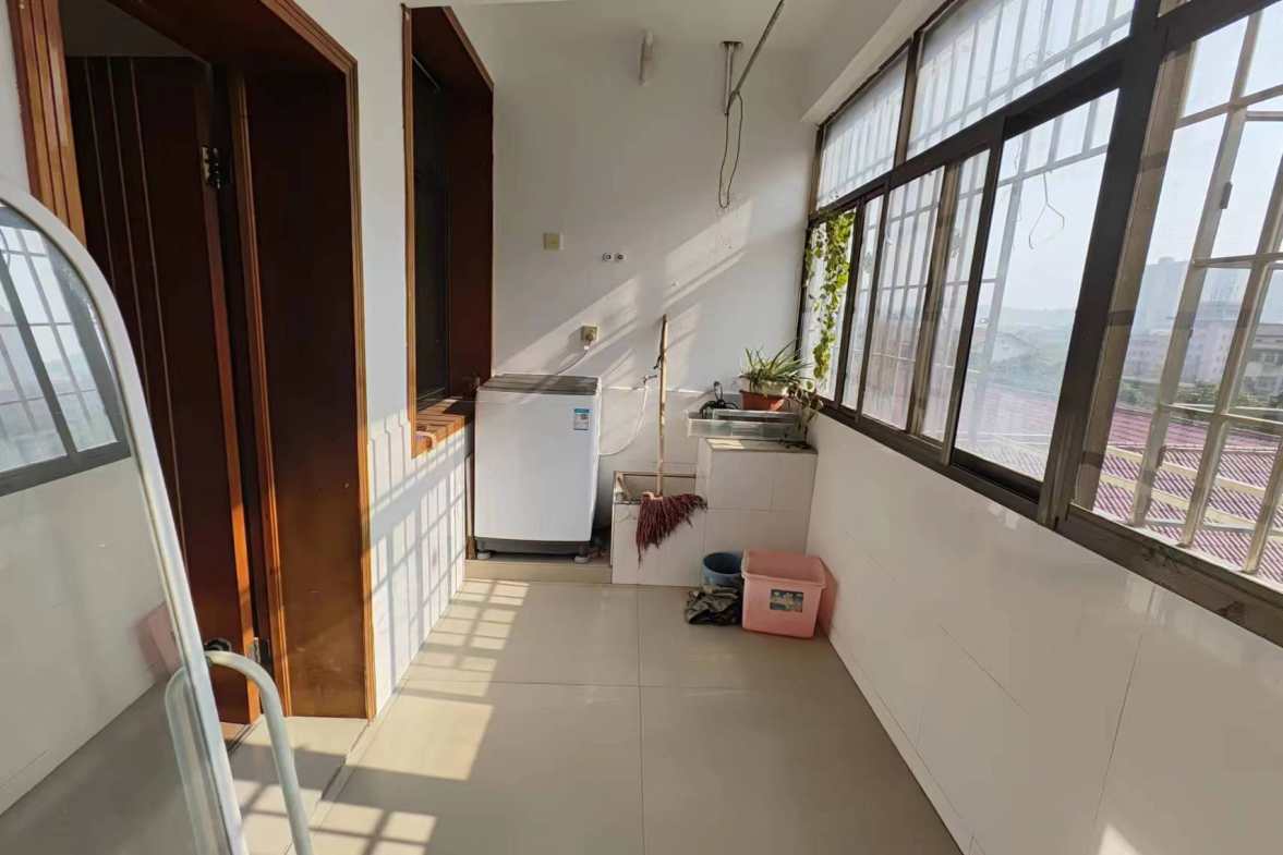 冶金局小区 3室1厅1卫 1200.0元/月 冶金局小区 3室1厅1卫 1200.0元/月室内图