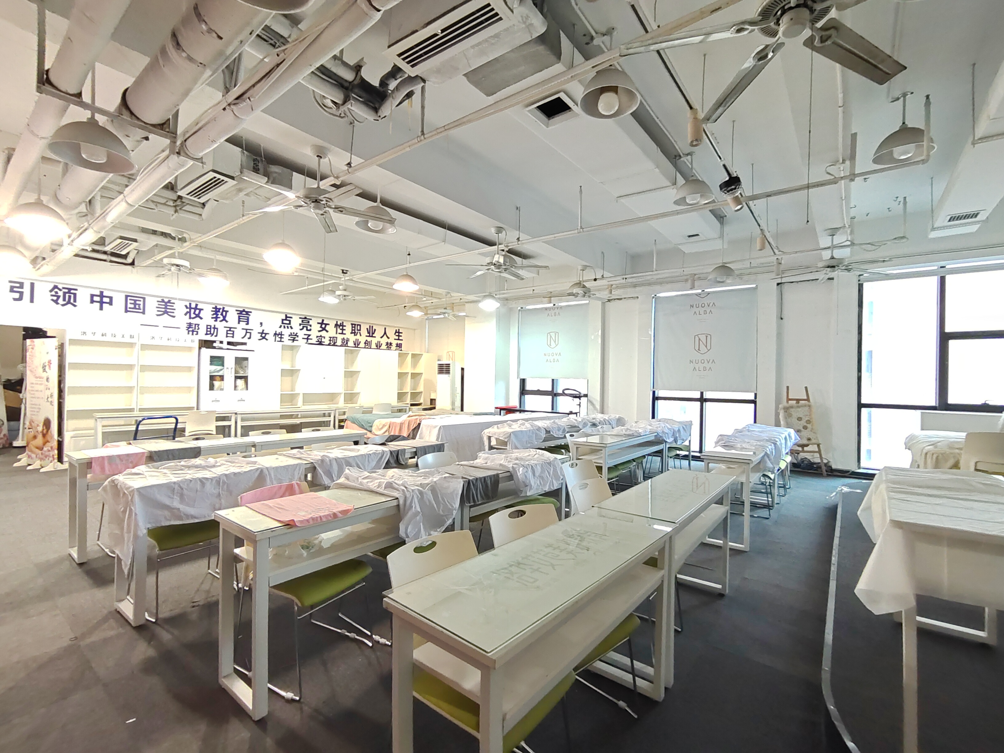 金科时代中心   185.36㎡      9500.0元/月小区图