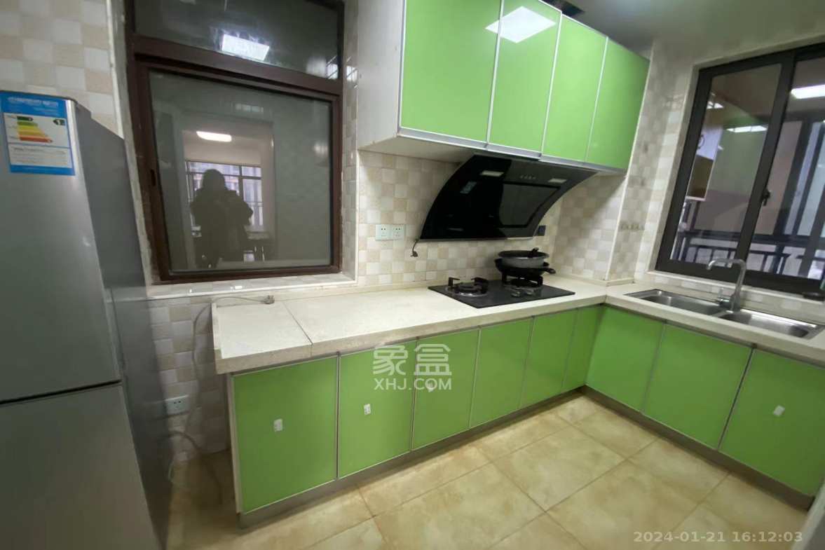 金房奥斯卡  3室2厅2卫    2100.0元/月 金房奥斯卡  3室2厅2卫    2100.0元/月室内图