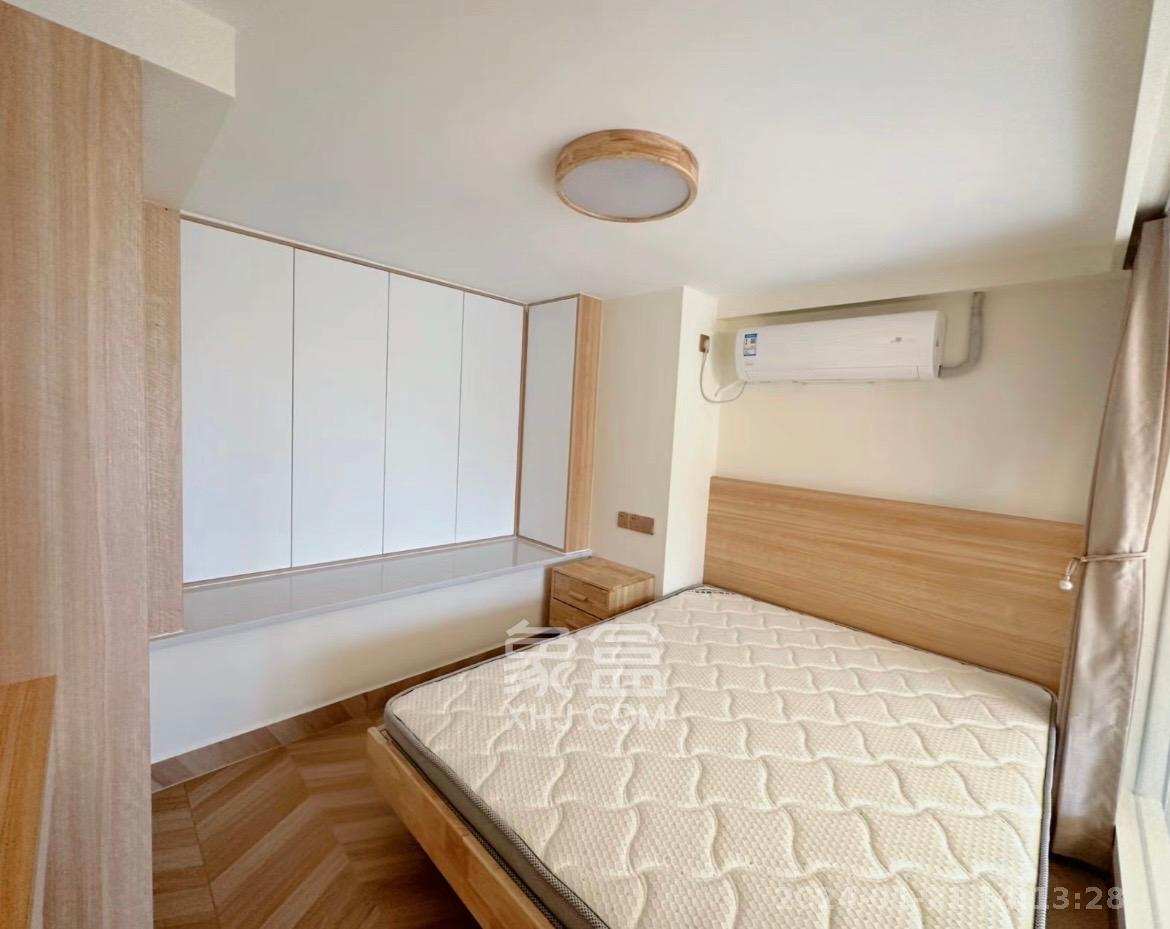 卓越中寰  2室1厅1卫    2600.0元/月室内图