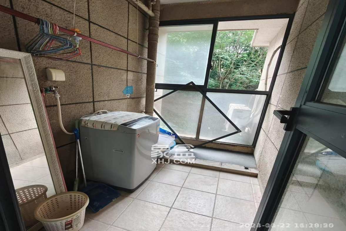 保利城（中航城国际社区、郡原美村）  1室1厅1卫    1300.0元/月室内图