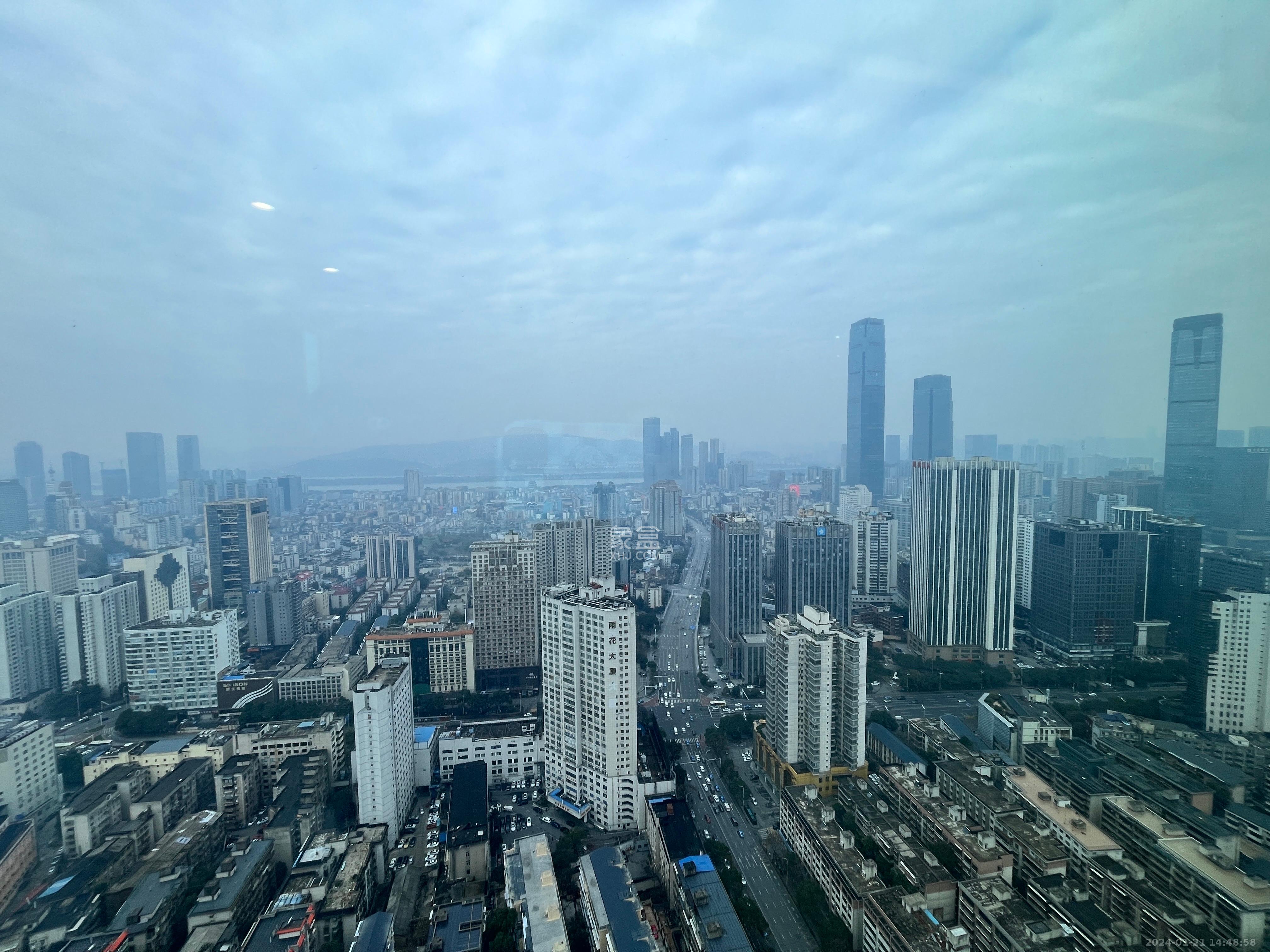 中隆国际嘉熙中心   600.0㎡      30000.0元/月