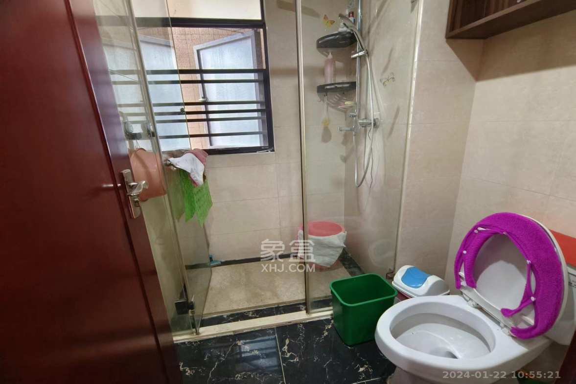 中海国际四期  3室2厅1卫    2300.0元/月室内图