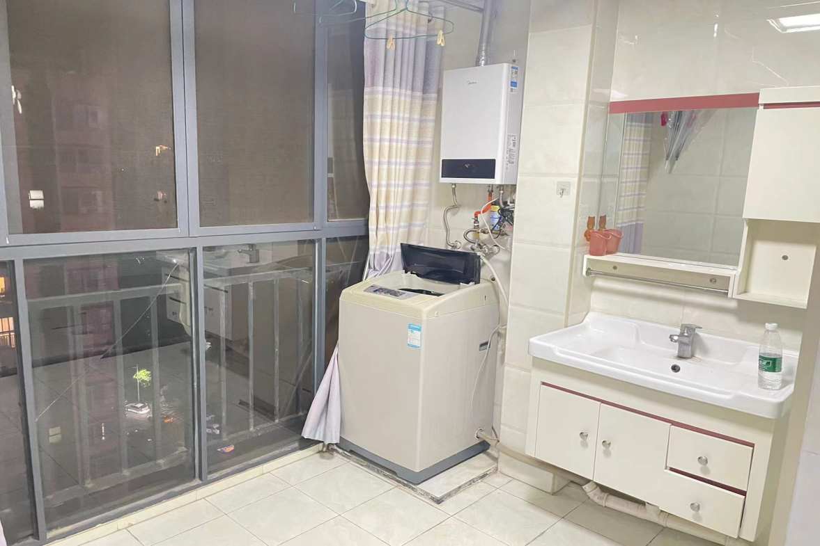 梓山湖公馆  1室1厅1卫   1380.00元/月室内图