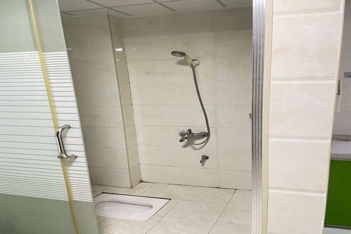 梓山湖公馆  1室1厅1卫   1380.00元/月室内图1