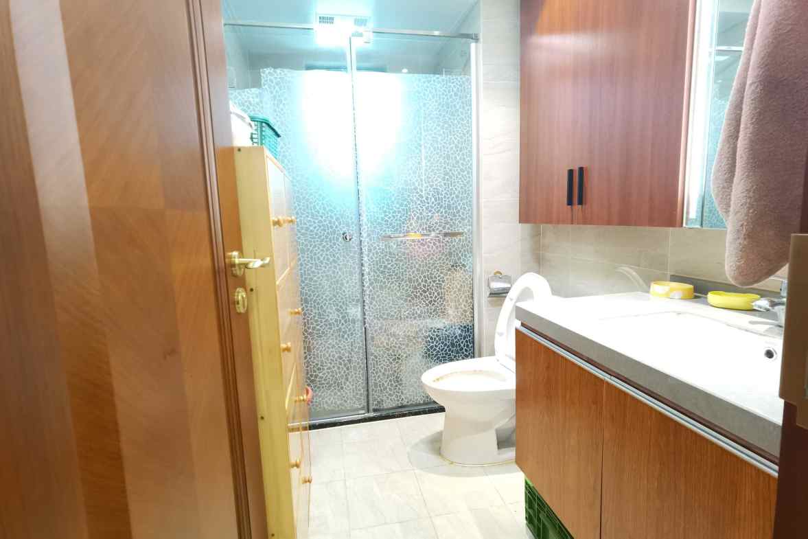 恒大绿洲  3室2厅2卫   2500.00元/月室内图