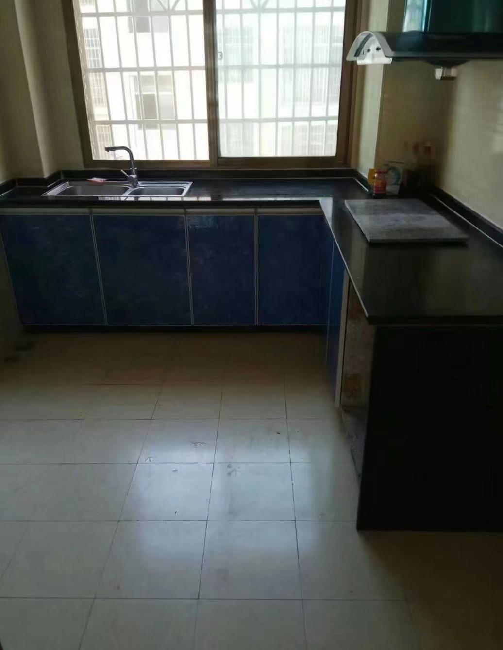 阳光星苑  3室2厅2卫    1000.0元/月 阳光星苑  3室2厅2卫    1000.0元/月室内图