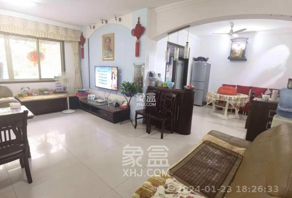 梧桐小区  4室2厅2卫   47.80万室内图1