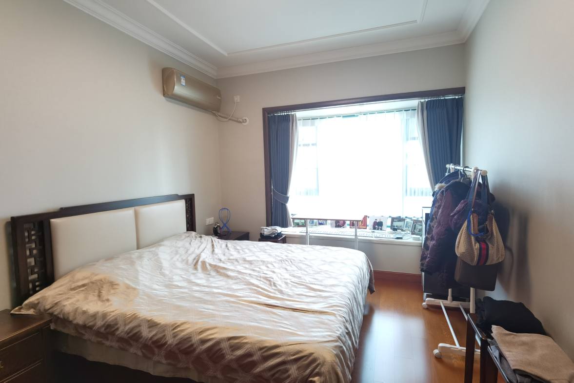 恒大绿洲  3室2厅2卫   2500.00元/月室内图