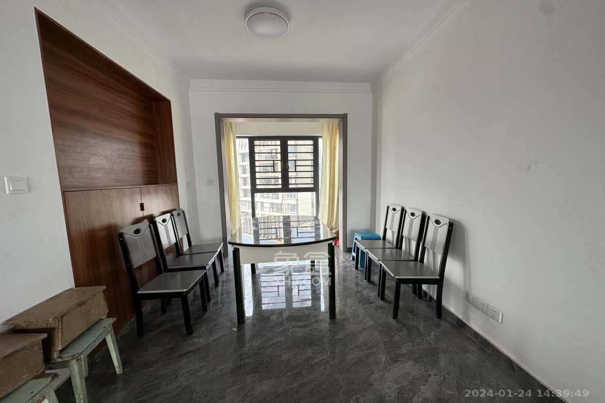 长燃润和天地（长润小区印湘江）  5室2厅2卫    2600.0元/月室内图