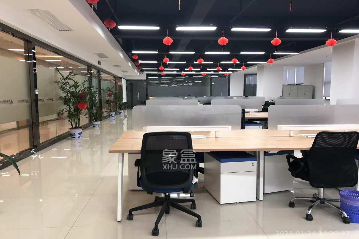 保利麓谷林语I区 3室2厅2卫 5400.0元/月 保利麓谷林语I区 3室2厅2卫 5400.0元/月室内图